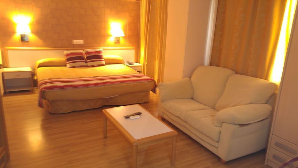 Hotel Verona Пуэртольяно Экстерьер фото