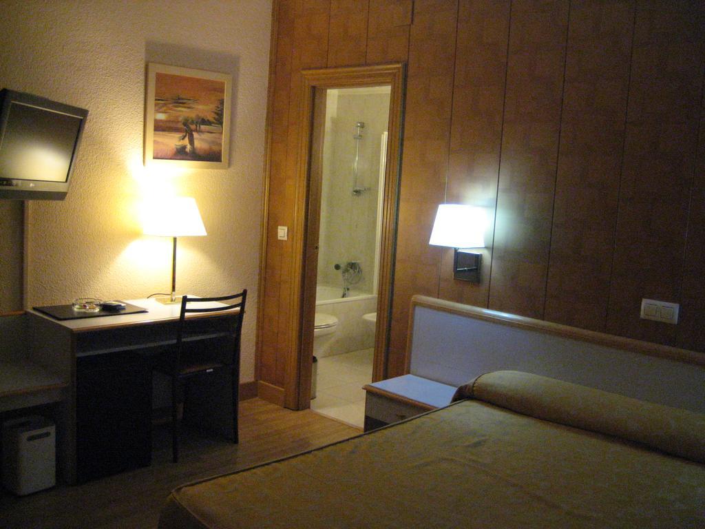 Hotel Verona Пуэртольяно Экстерьер фото