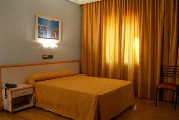 Hotel Verona Пуэртольяно Экстерьер фото